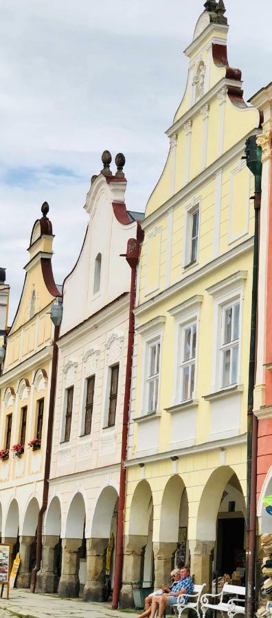 Penzion Florian Telc Hotel Bagian luar foto